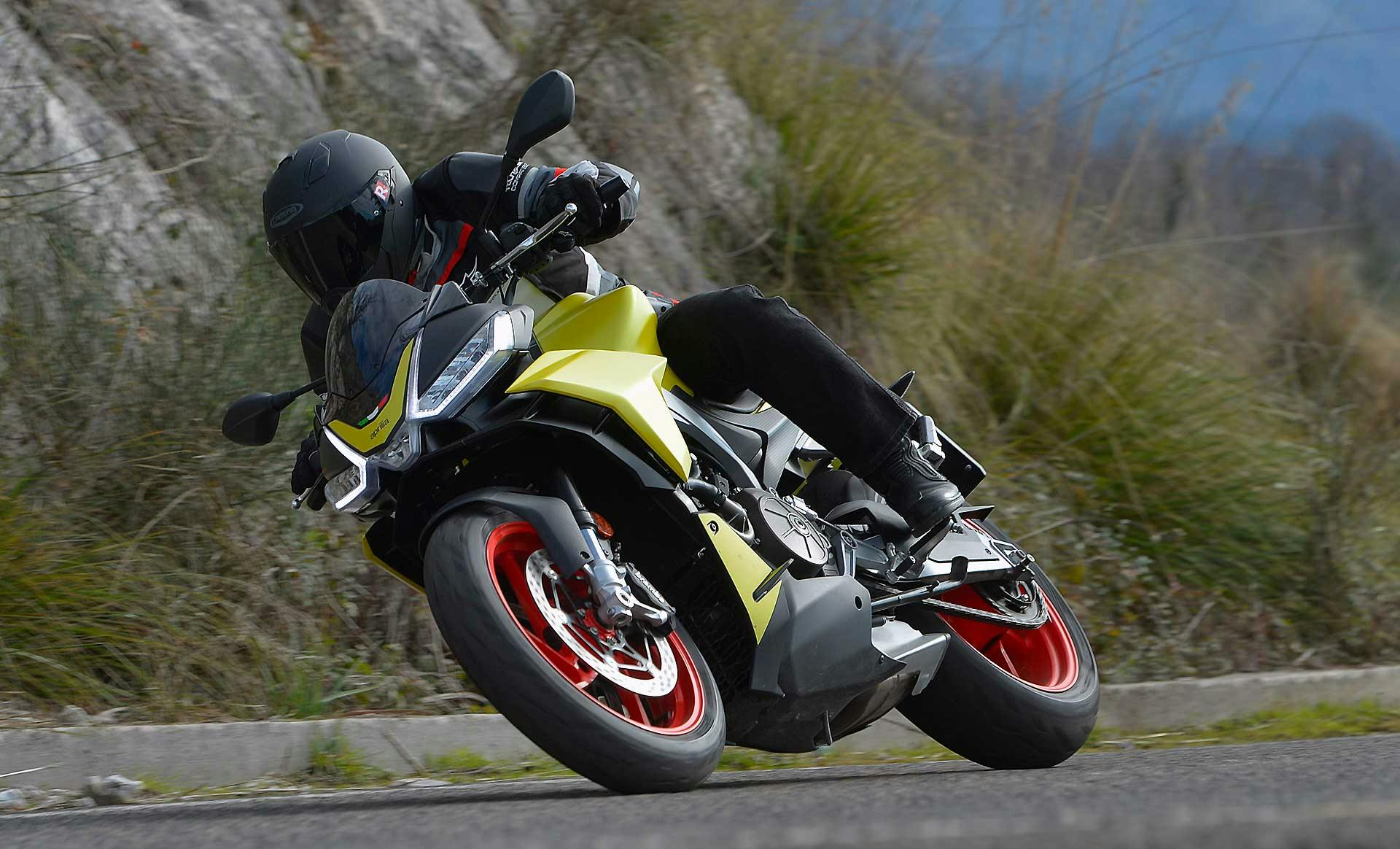 Aprilia Tuono 660