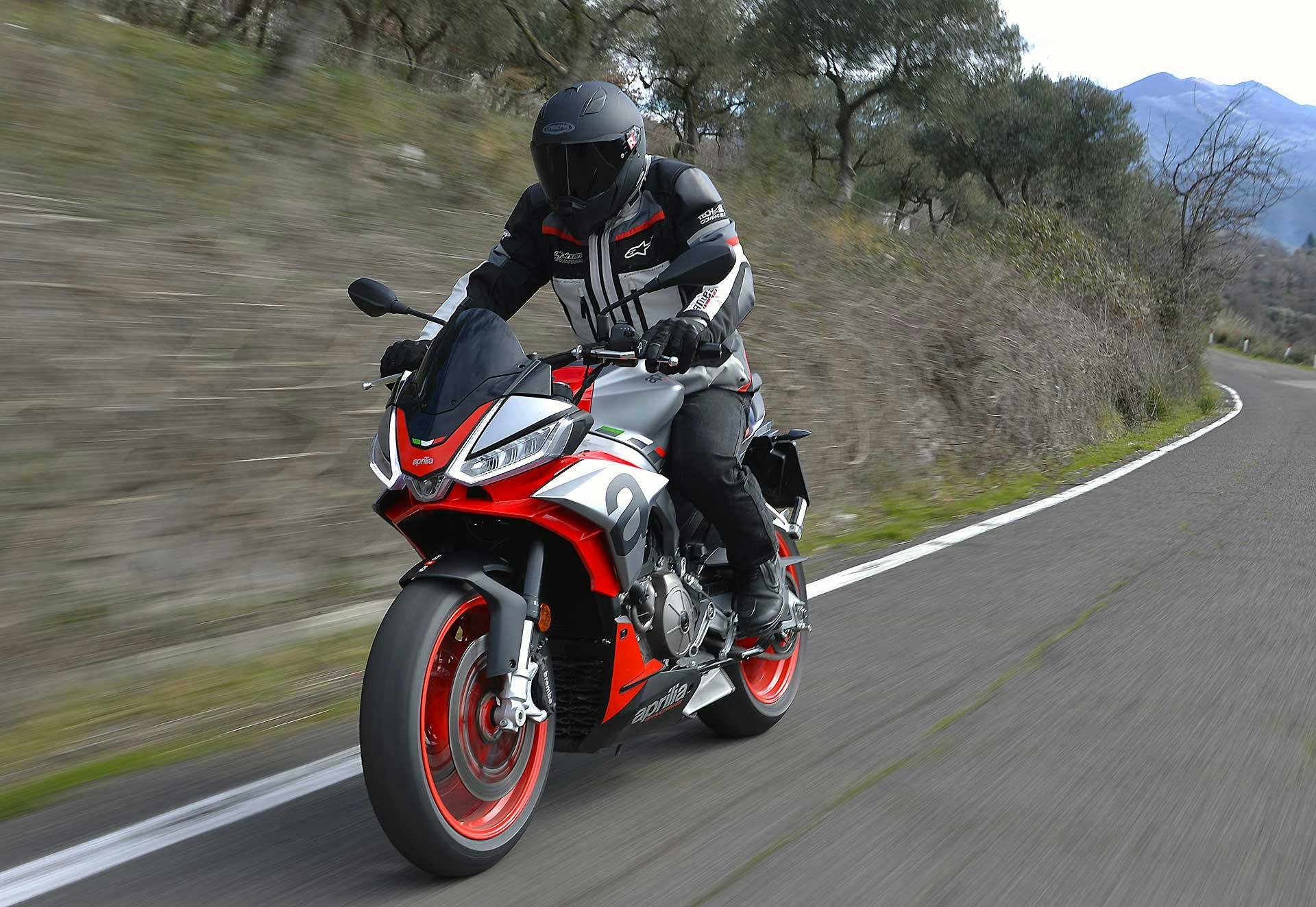 Aprilia Tuono 660