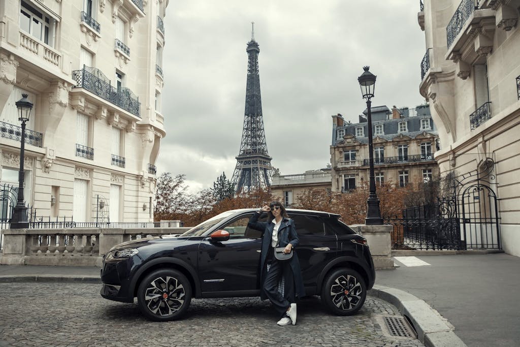 DS3-Crossback-Ines-de-la-Frassange