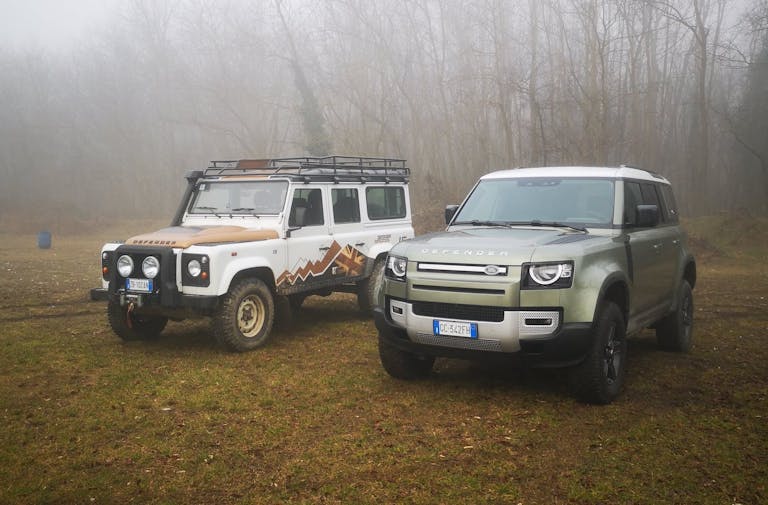 Land Rover Defender nuova e vecchia a confronto