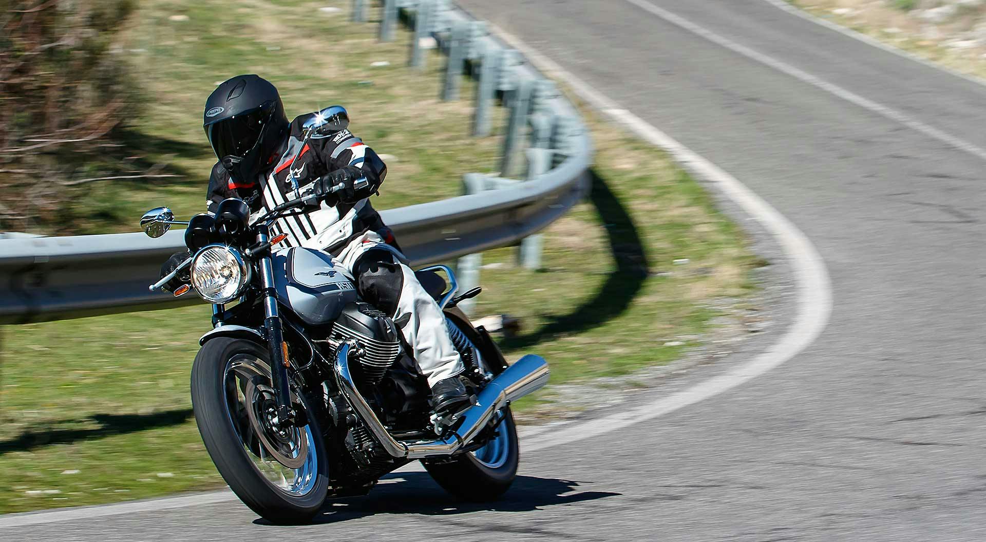 Moto Guzzi V7 Special 2021