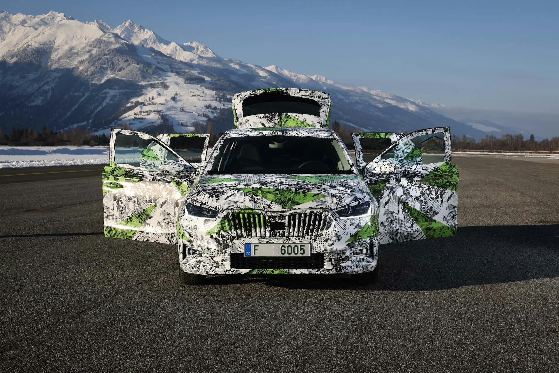 Skoda Fabia - camouflage - frontale