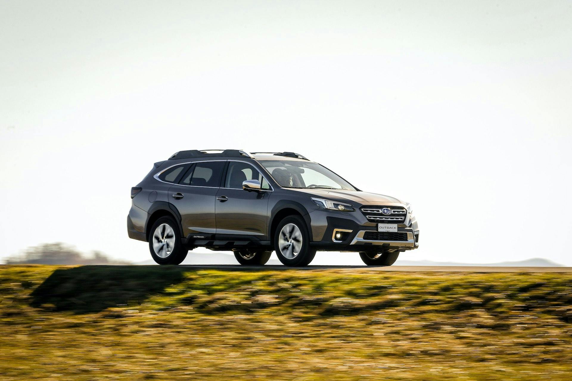 Subaru-Outback-My21-laterale