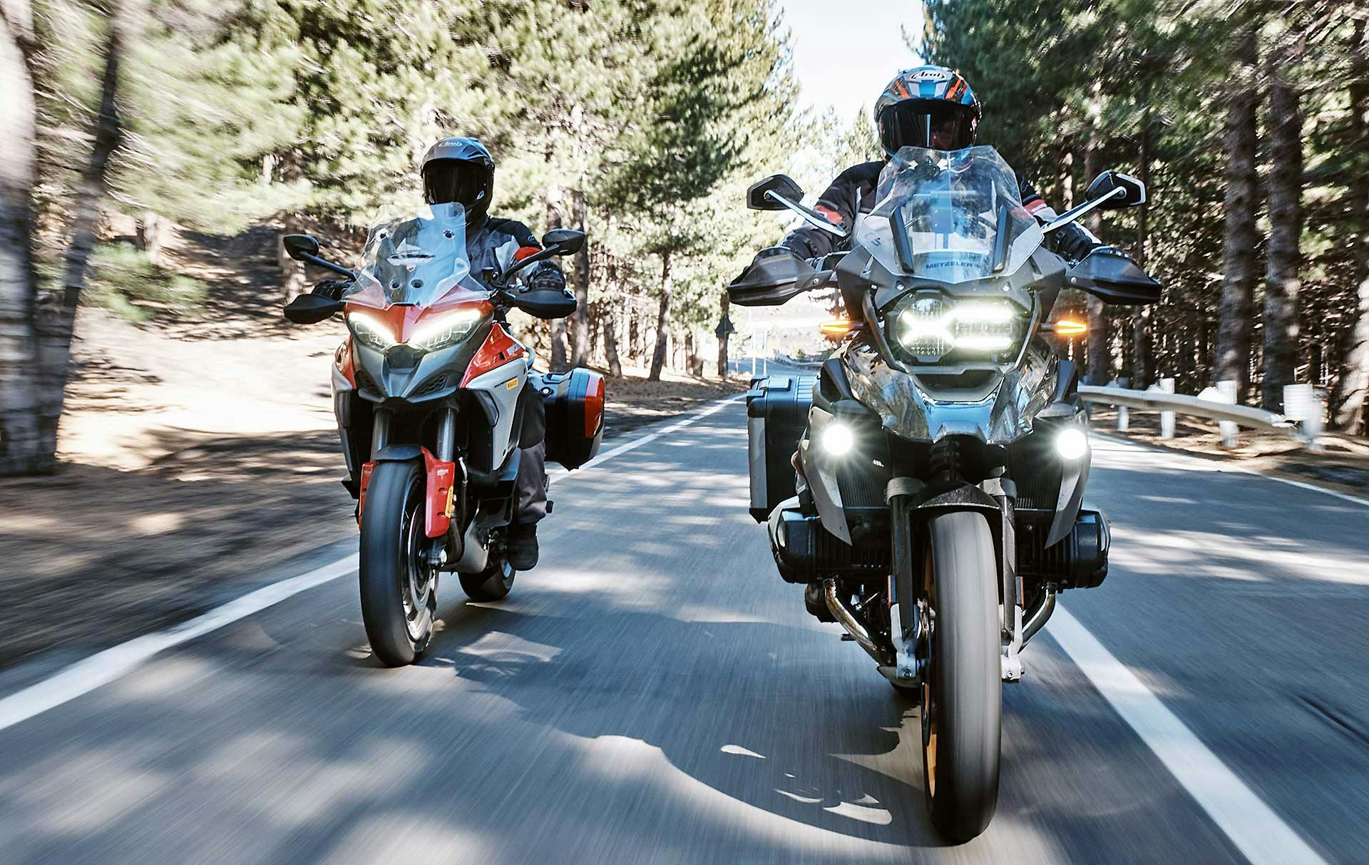 Ducati Multistrada V4S 2021 confronto BMW R 1250 GS