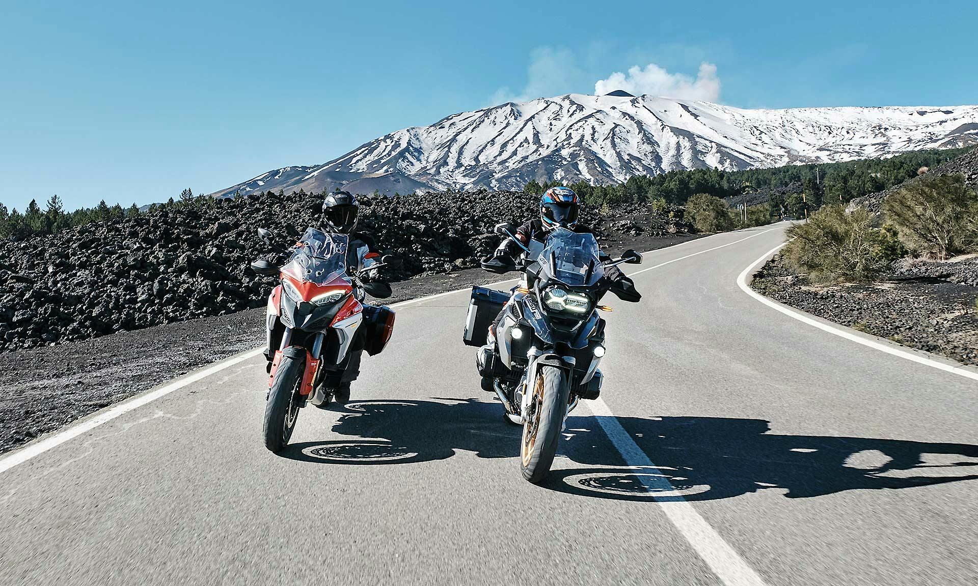 Ducati Multistrada V4S 2021 confronto BMW R 1250 GS