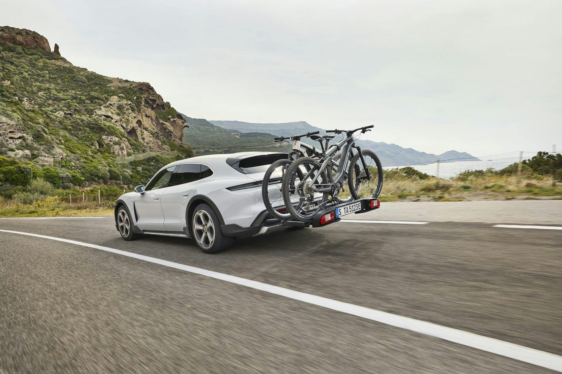 Porsche Taycan Cross Turismo - rear - bike