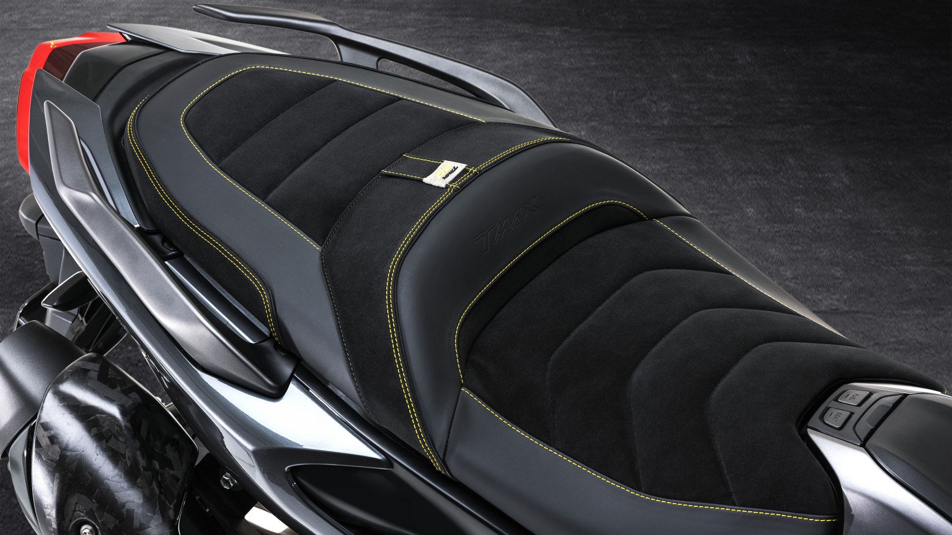 tmax 560 anniversario