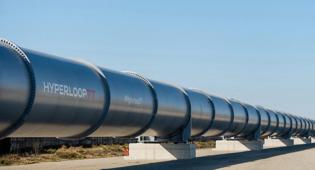 Hyperloop trasporti capsula supersonica che viaggia in un tubo