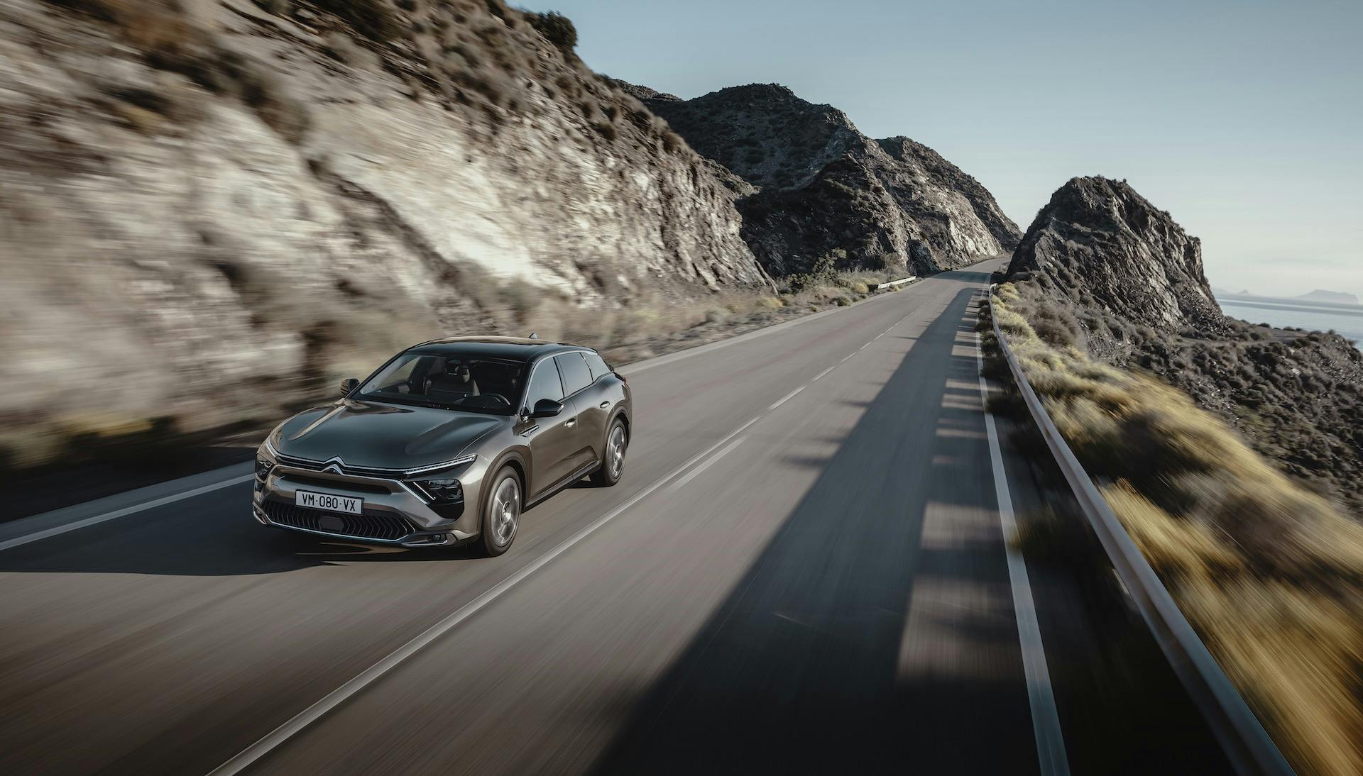 Citroën-C5-X-frontale-dinamica