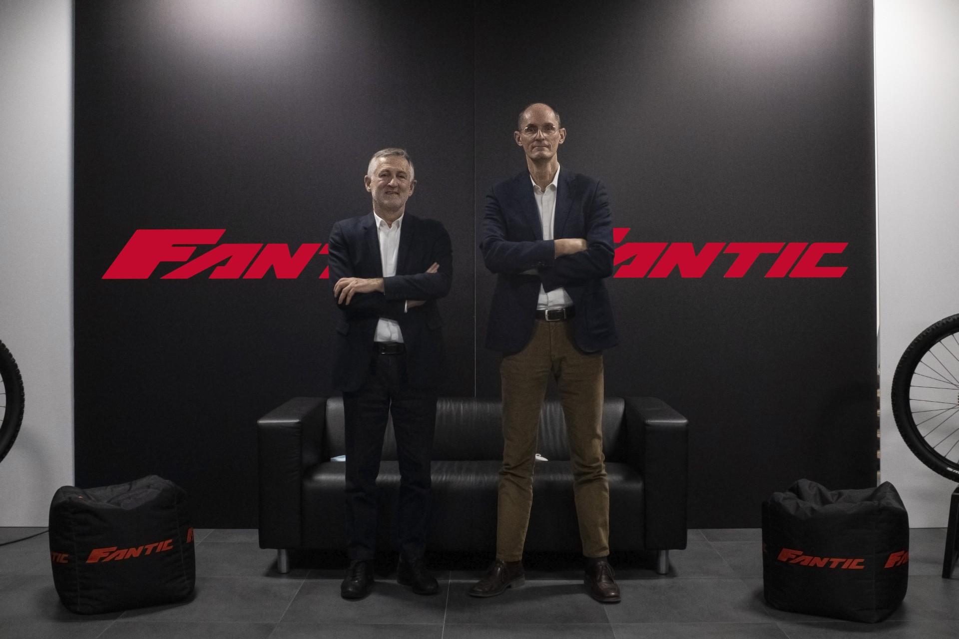 Mariano Roman e Vittorino Filippas, foto statica su backdrop Fantic