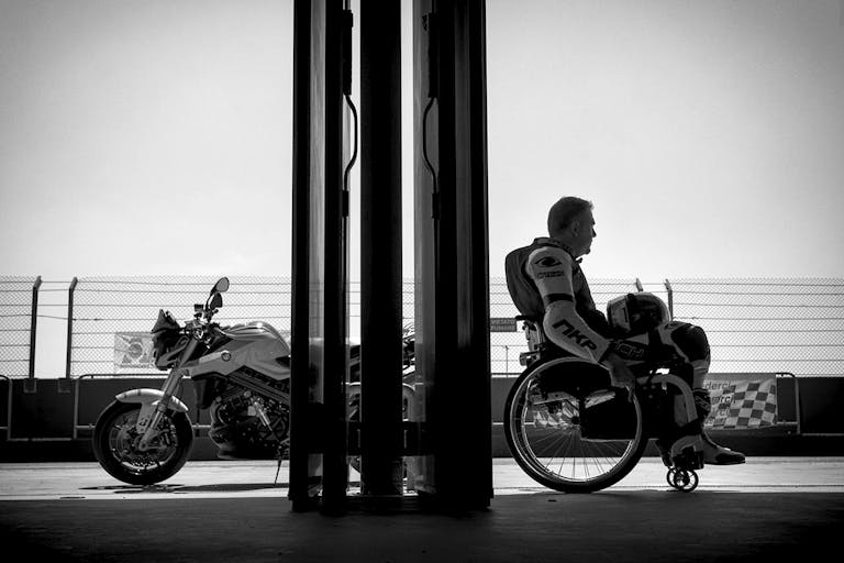 Diversamente Disabili moto pista sedia a rotelle
