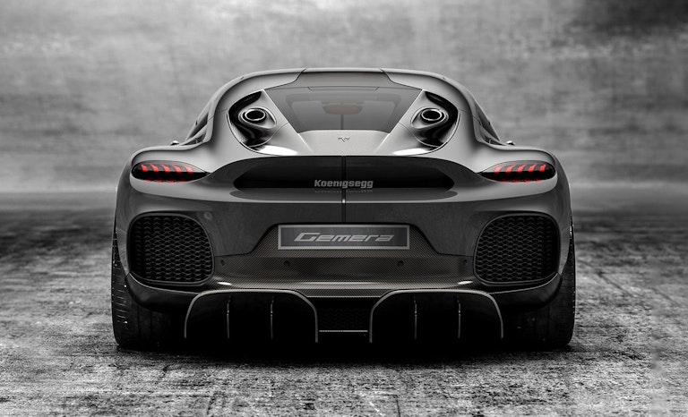 Vista posteriore della silhouette della Koenigsegg Gemera tre cilindri