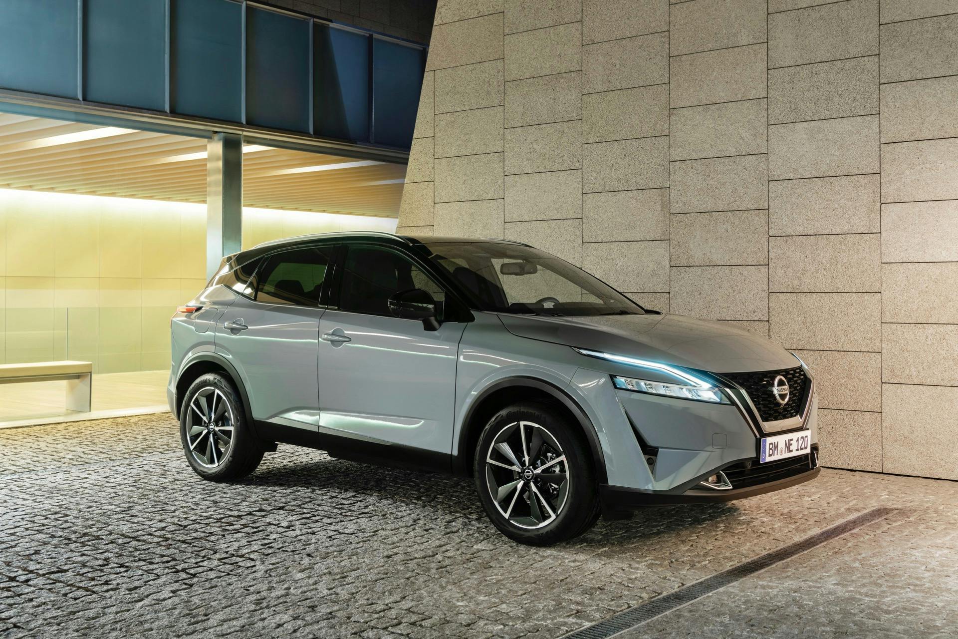 Nissan Qashqai 2022 grigia