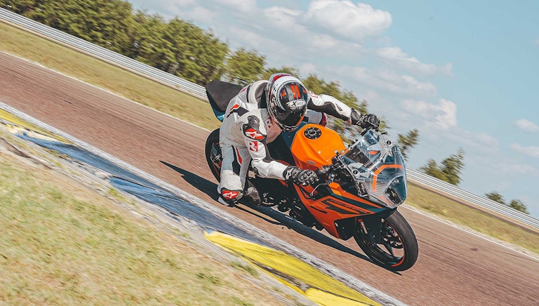 KTM RC 390 2022