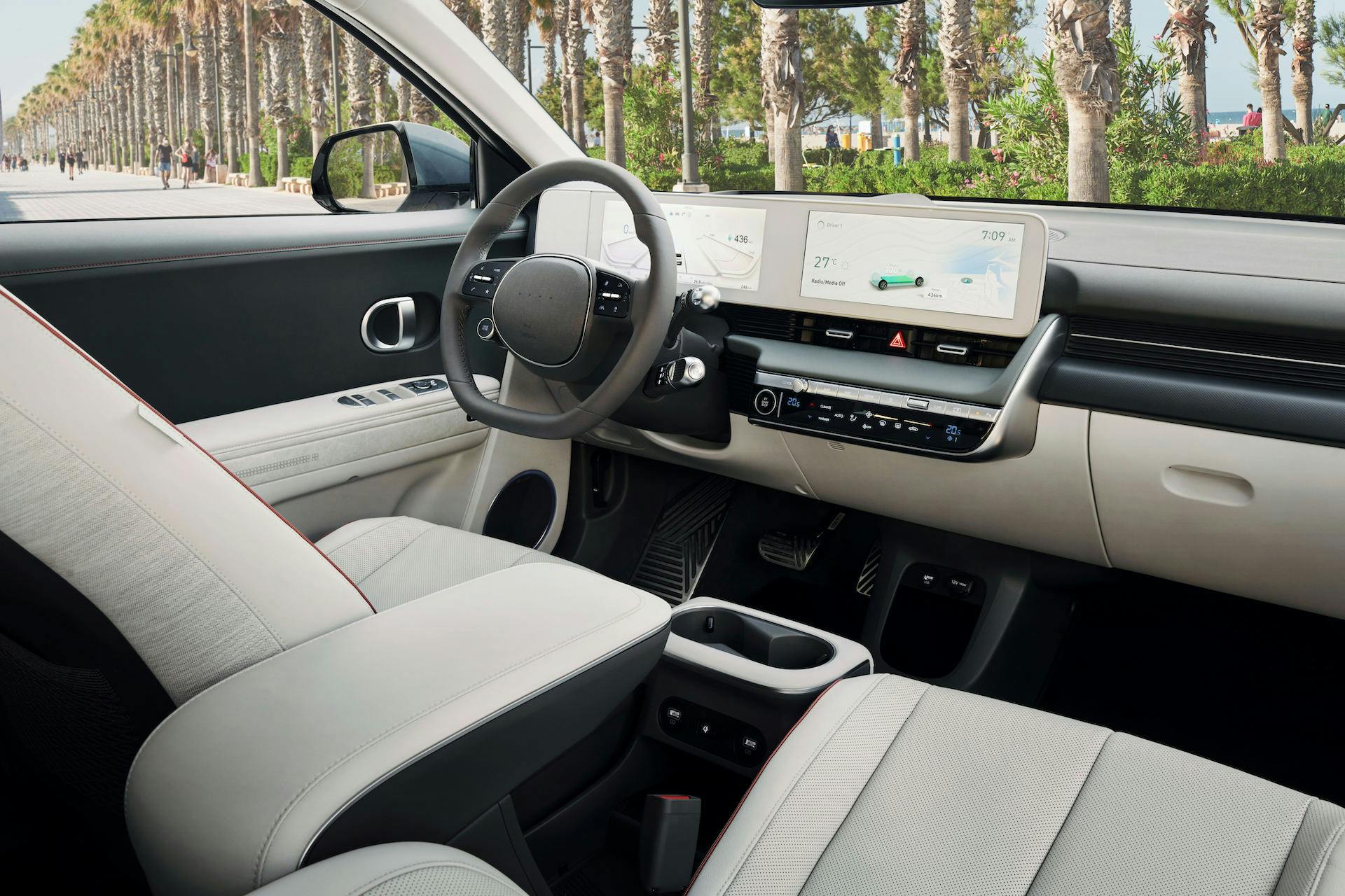 Hyundai Ioniq 5 - interni anteriore