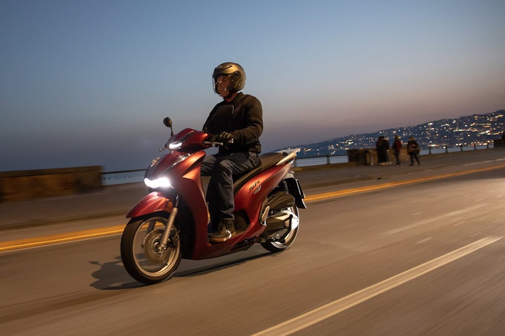 Honda SH350i my 2022 3