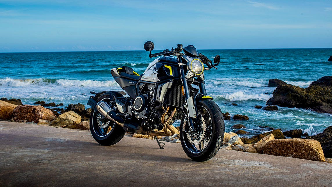 CFMOTO 700CL-X Sport
