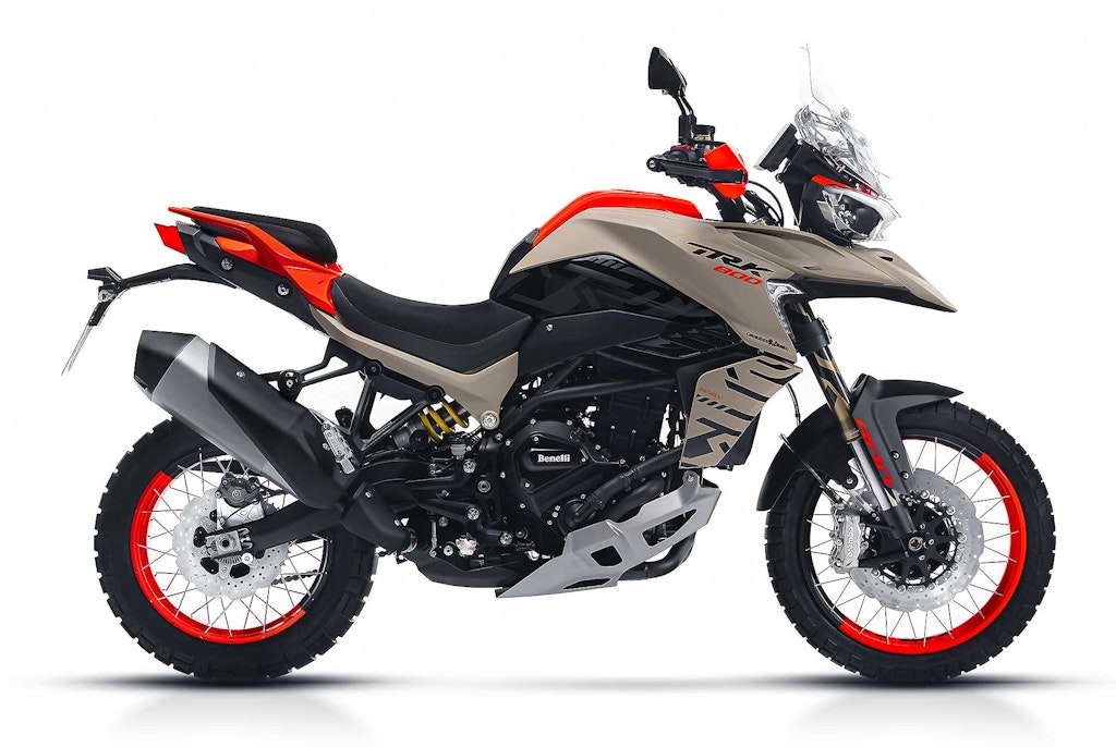 Benelli TRK 800