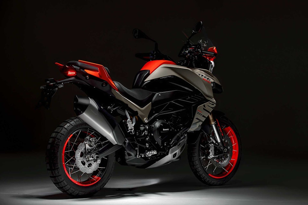 Benelli TRK 800