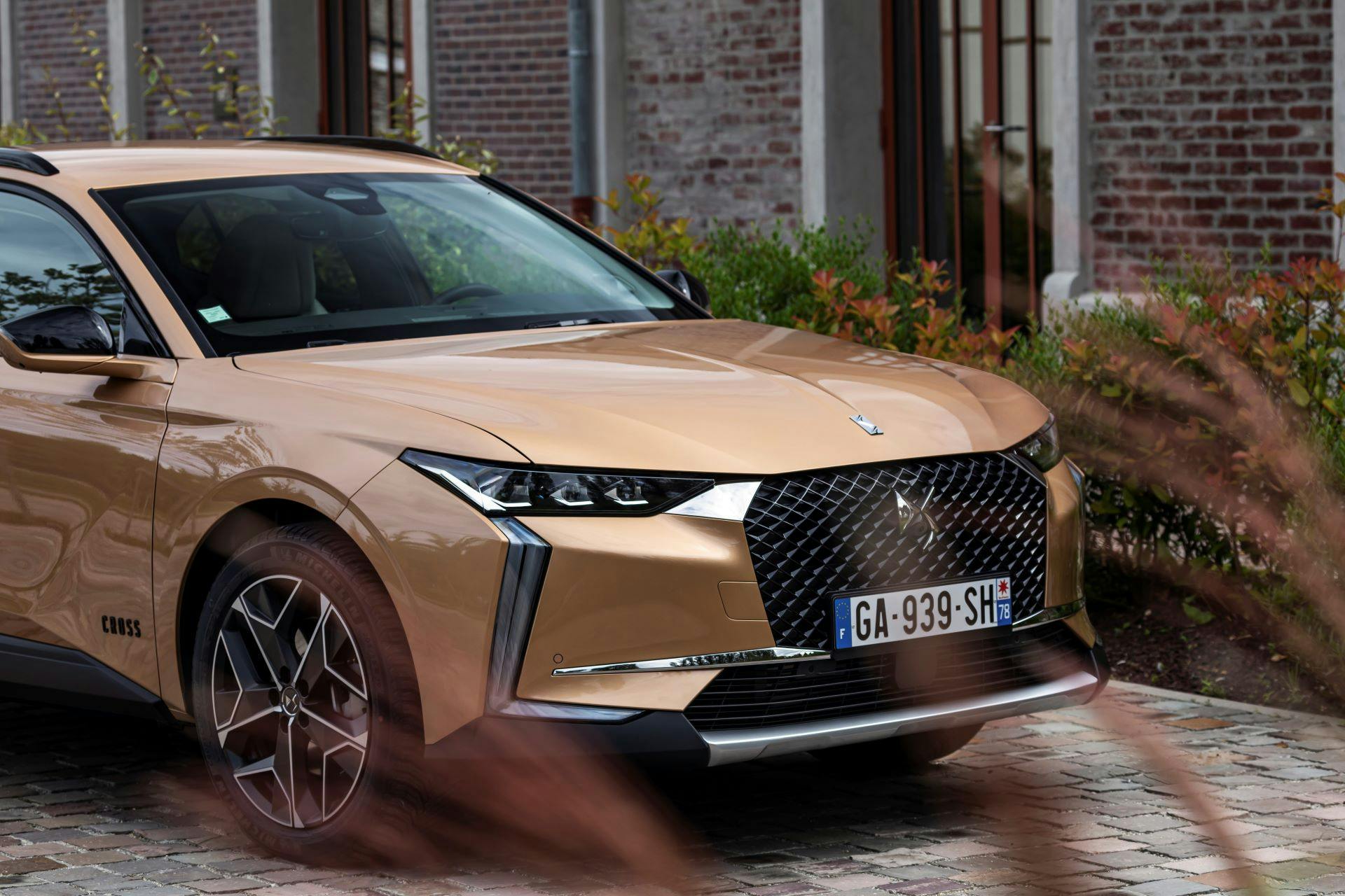 DS4 Cross - primo piano anteriore