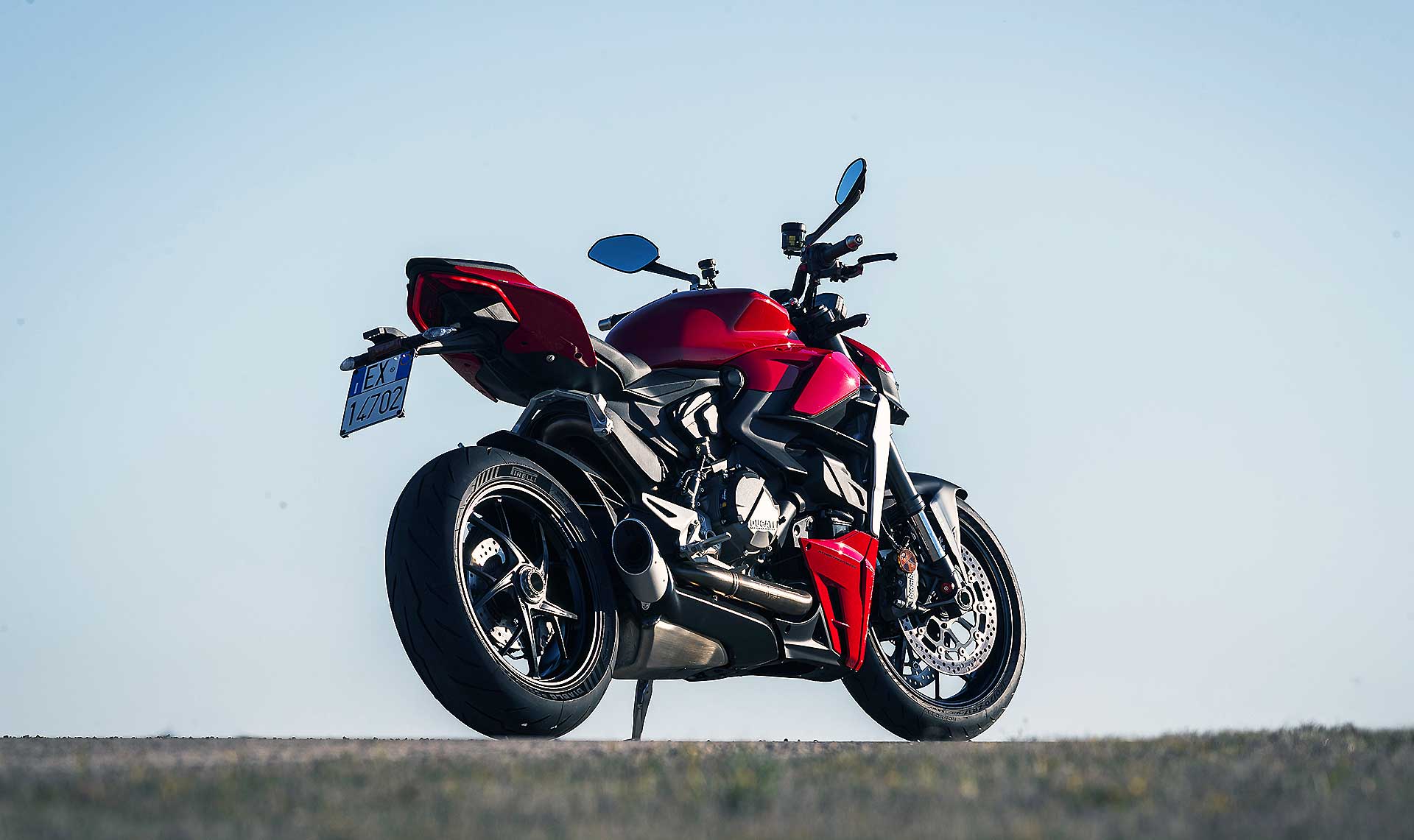 Ducati Streetfighter V2 rossa