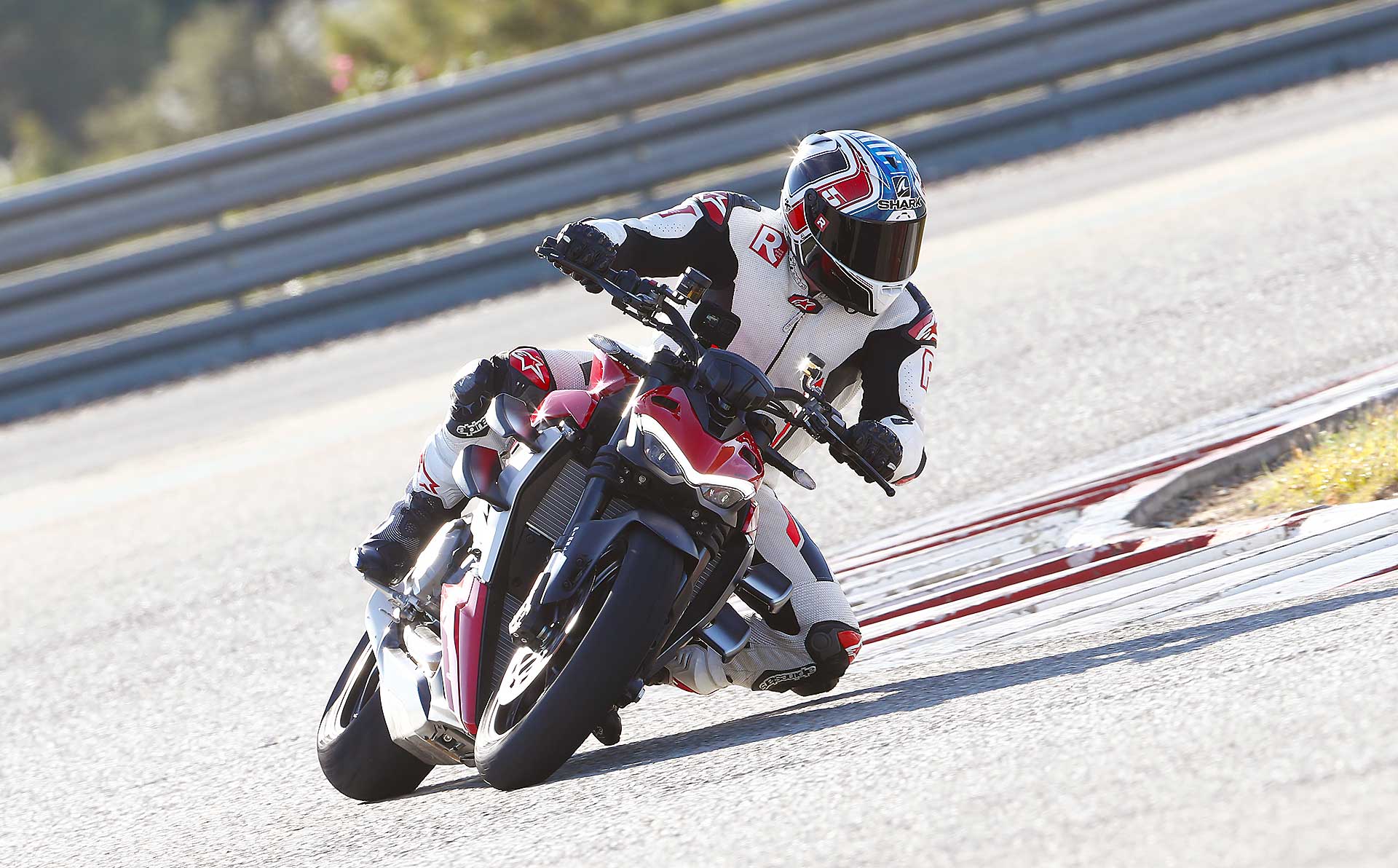 Ducati Streetfighter V2