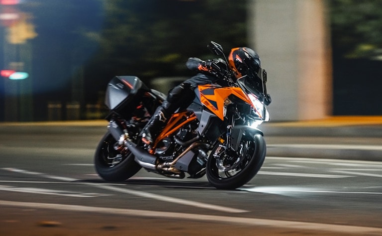 KTM 1290 SuperDuke GT 2022