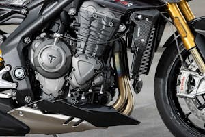 Triumph Speed Triple RR motore tre cilindri