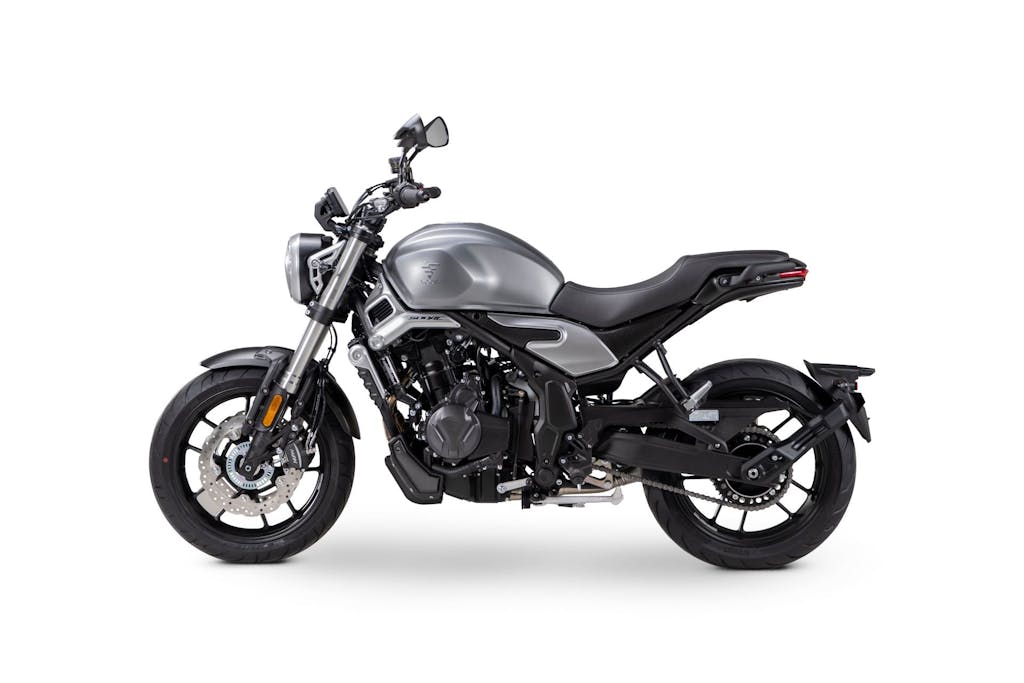 Voge 500 AC Trofeo - statica studio laterale