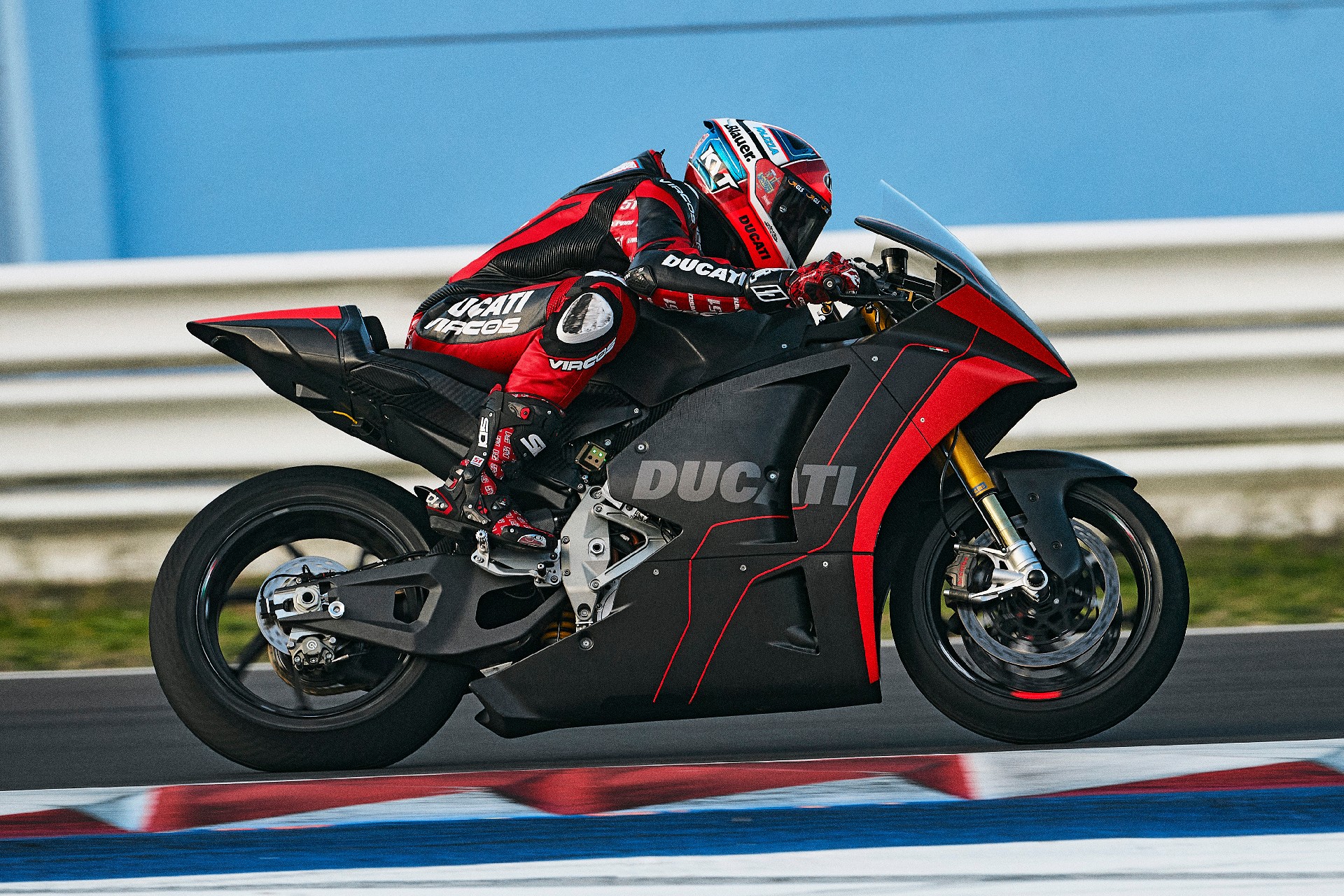 Ducati MotoE in pista