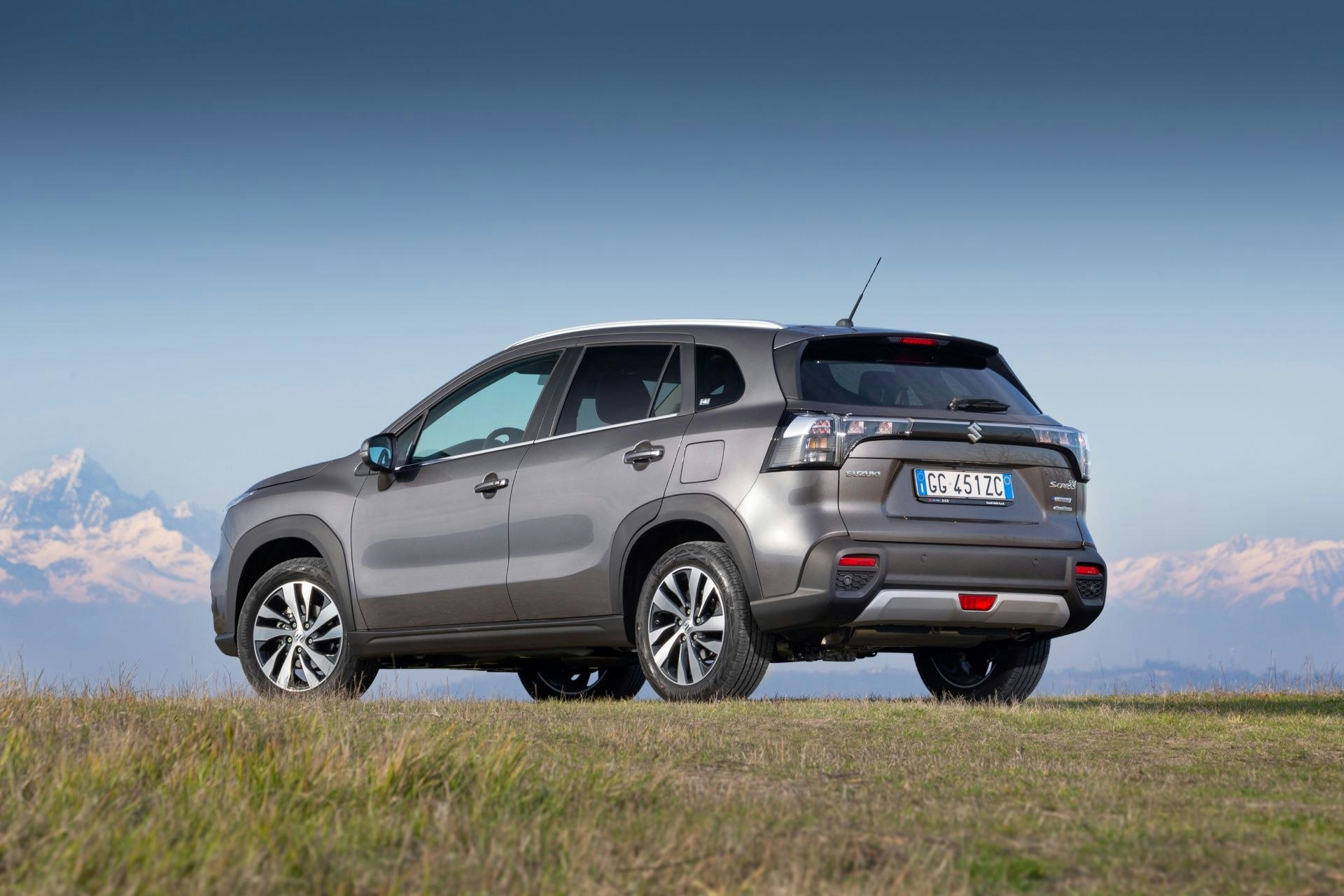 Prova Suzuki SCross Hybrid 2022 un vero 4x4 con un occhio al portafogli