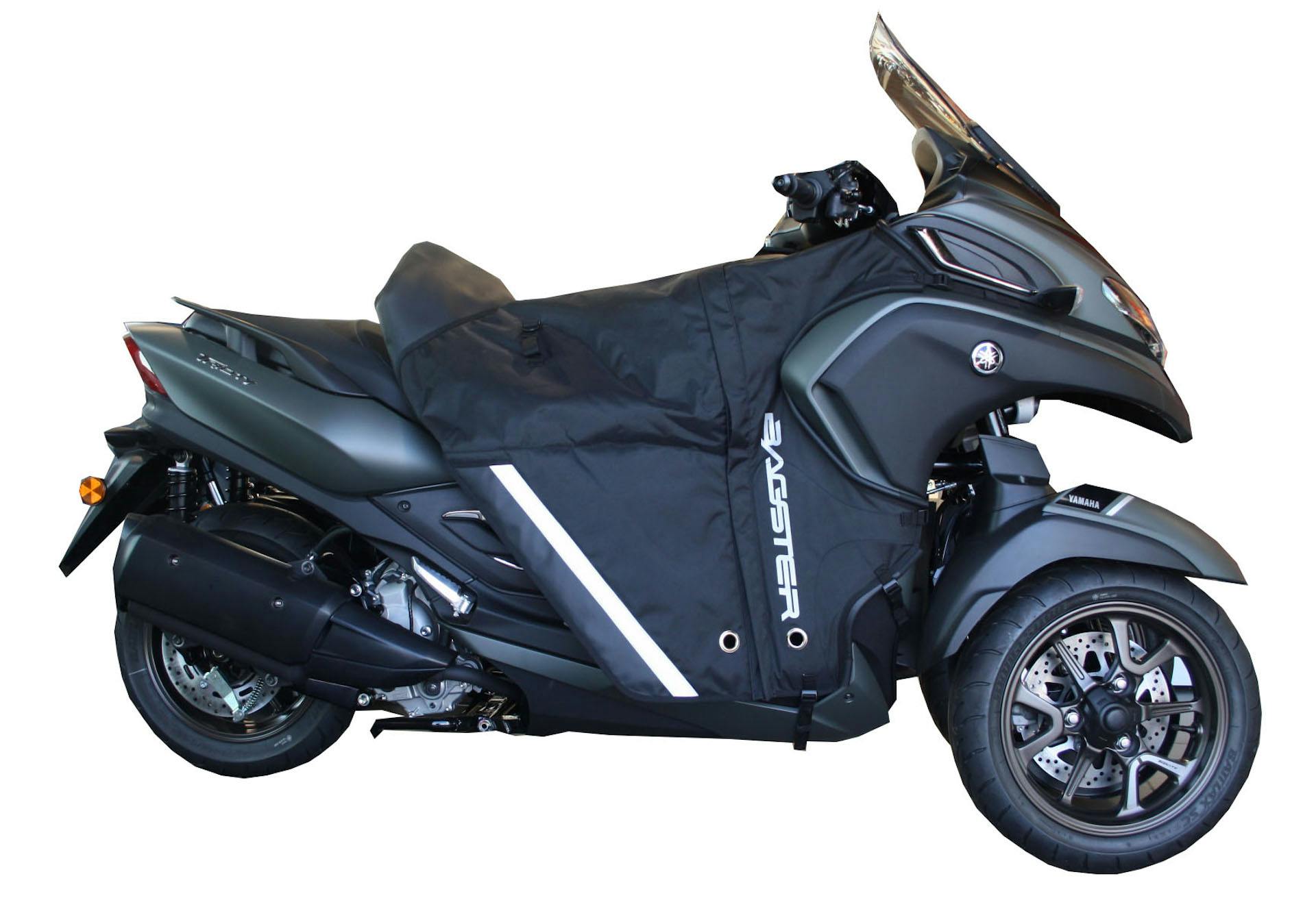 Moto BMW con coprigambe Bagster 