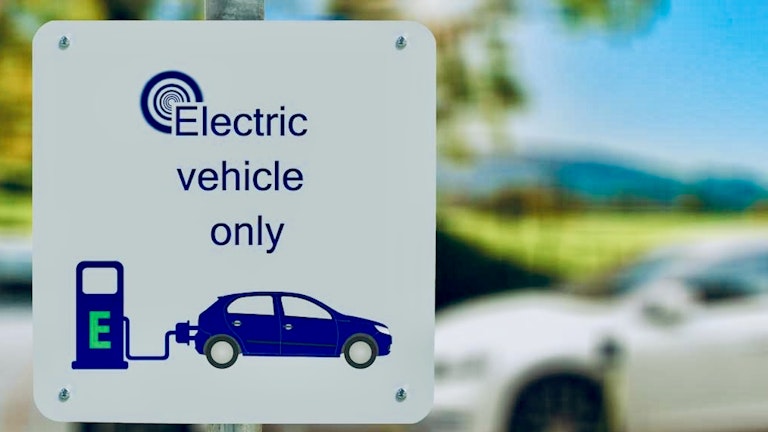 auto elettrica, 2035 ban motore endotermico