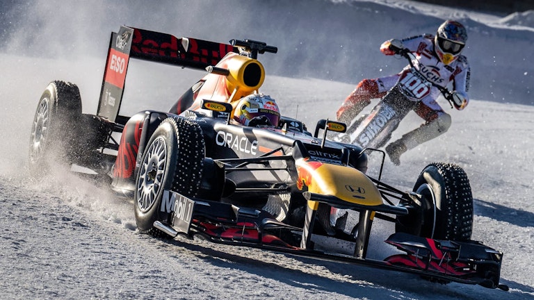 Red Bull RB8 - Campionato F1 2012 - sul ghiaccio