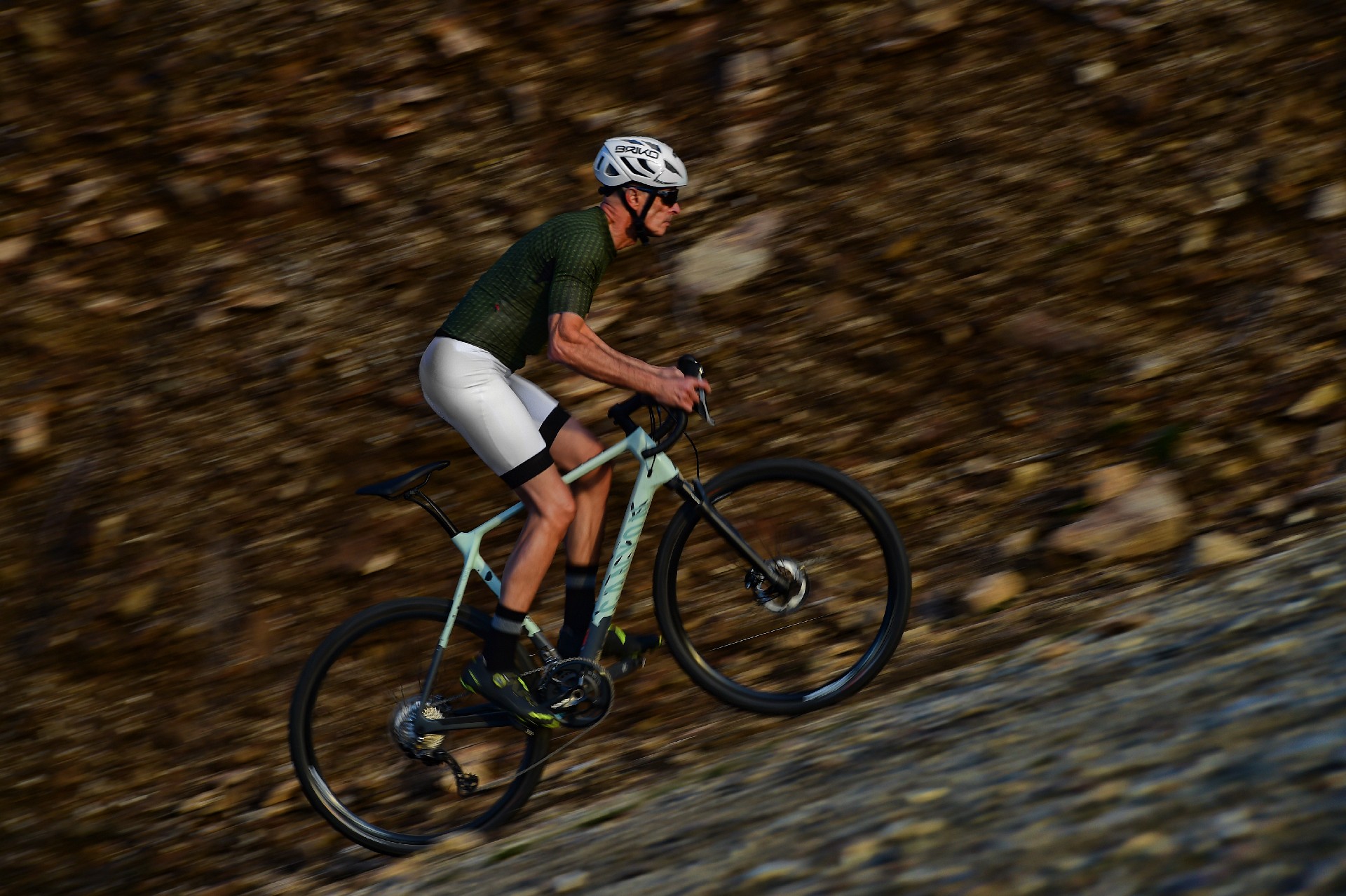 canyon grizl suspension movimento laterale off road salita