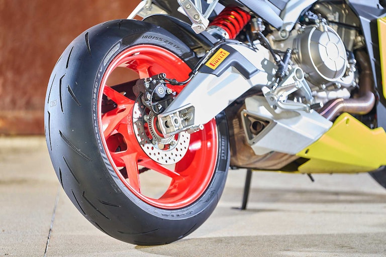 Pirelli Diablo Rosso IV Corsa