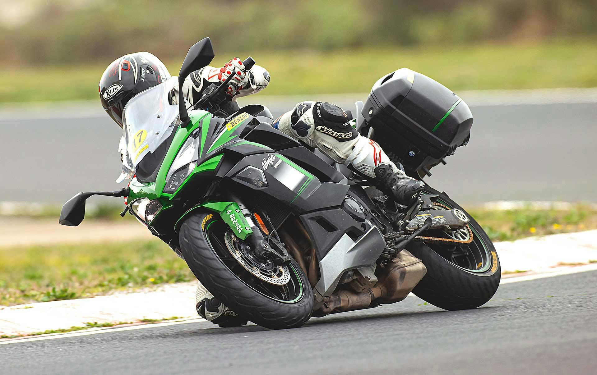 Dunlop RoadSmart IV bagnato