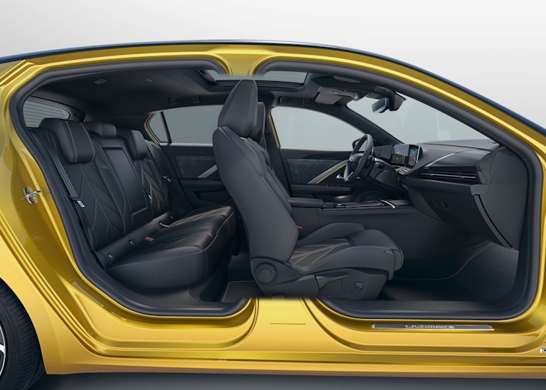 Opel Astra sedili AGR