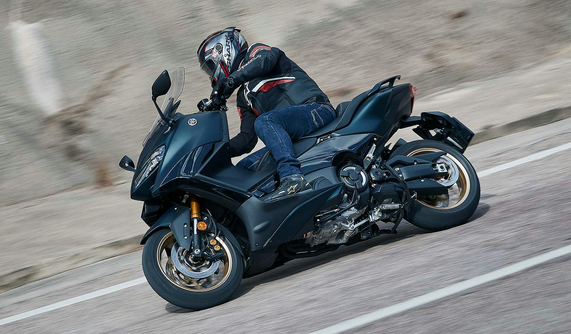 Yamaha TMax TechMax 2022