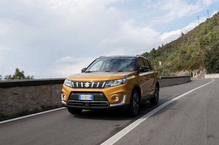 suzuki-vitara-140v-dinamica-tre-quarti-anteriore