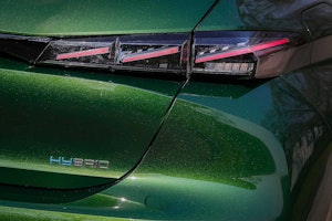 Peugeot 308 SW 2022 faro posteriore