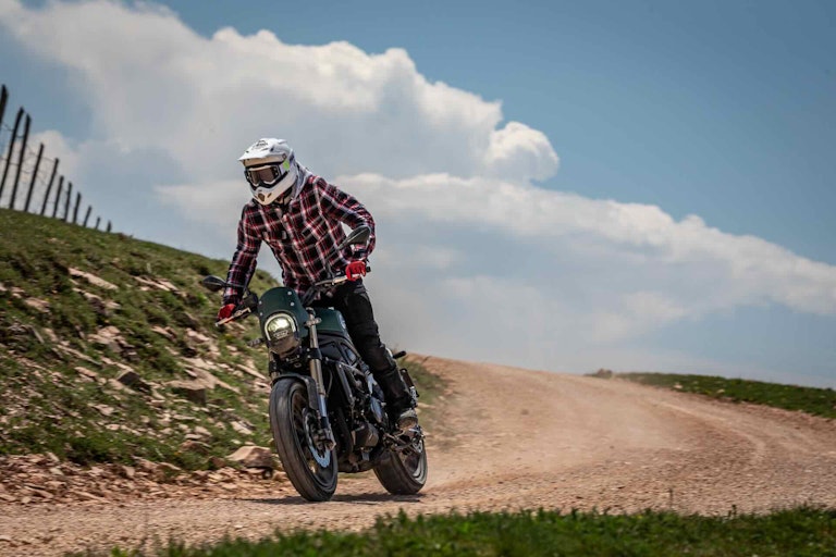 Benelli Leoncino 800 Trail Monte Subasio