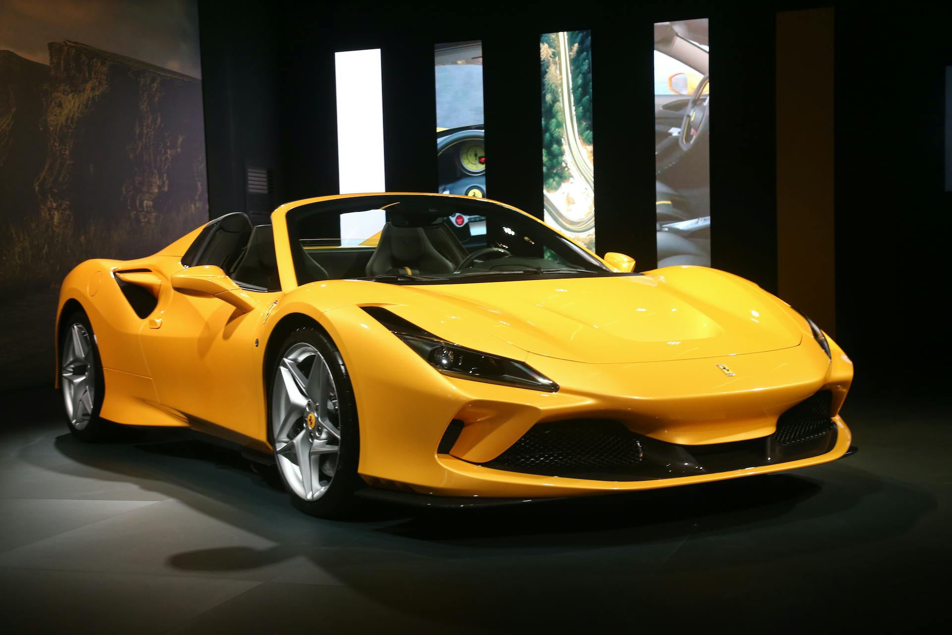 Ferrari elettrificate 488 Spider