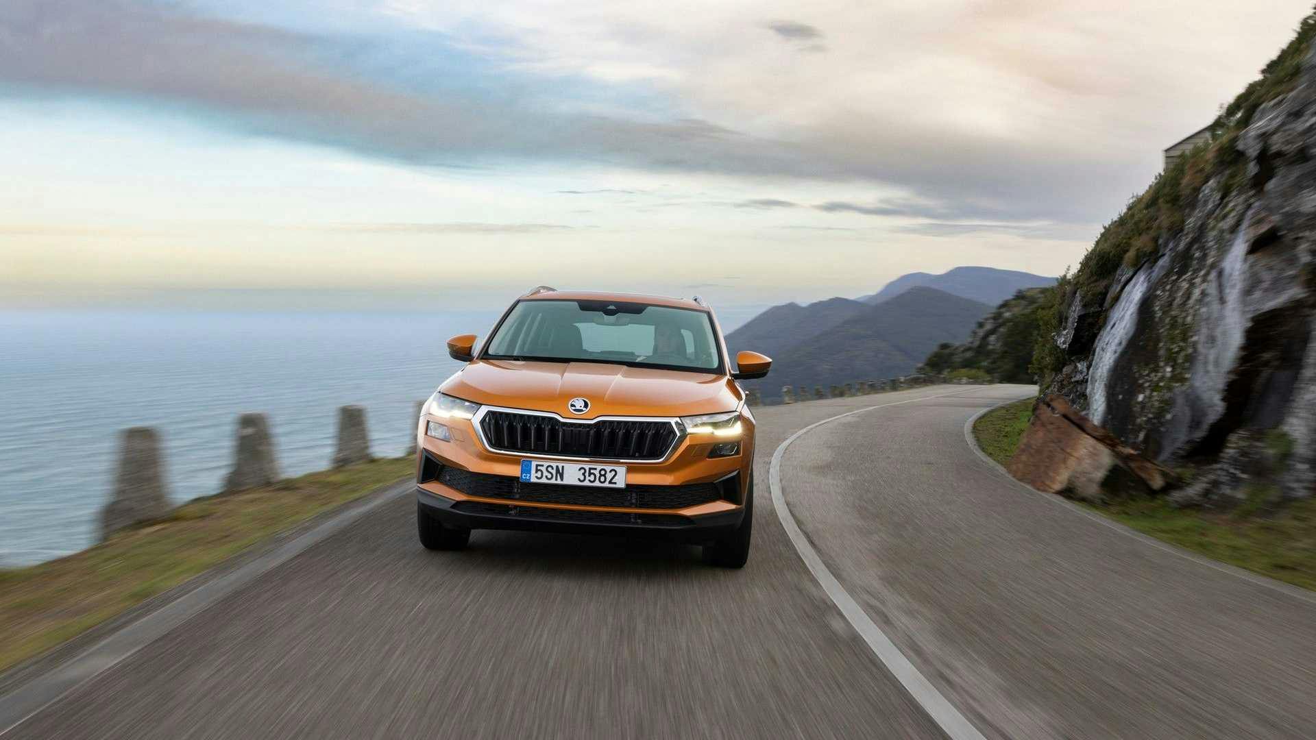 skoda-karoq-restyling vista anteriore
