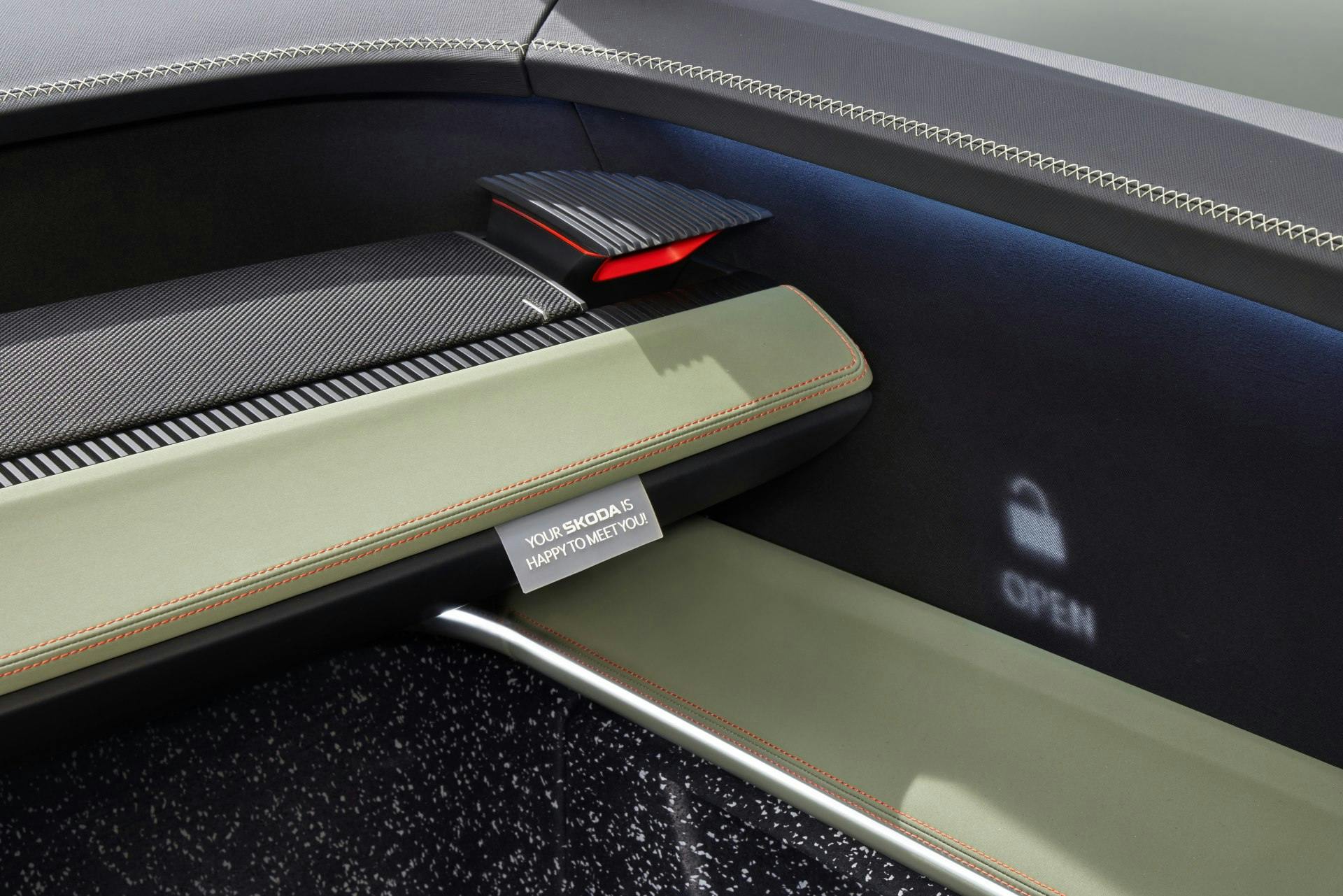 Skoda Vision 7S - dettaglio rivestimenti interni