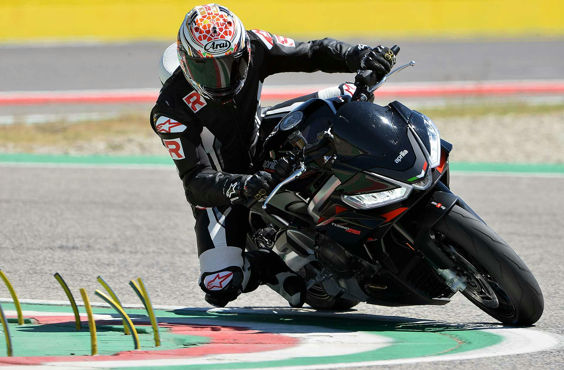 Aprilia Tuono 660 Factory