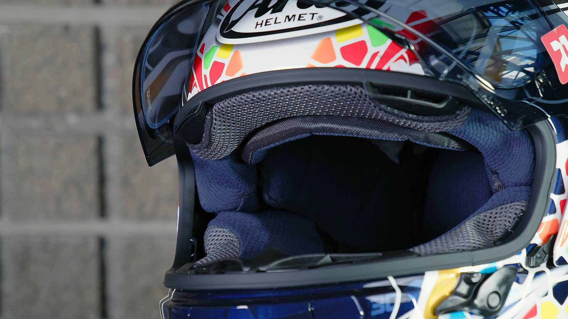 Arai RX-7V EVO interni