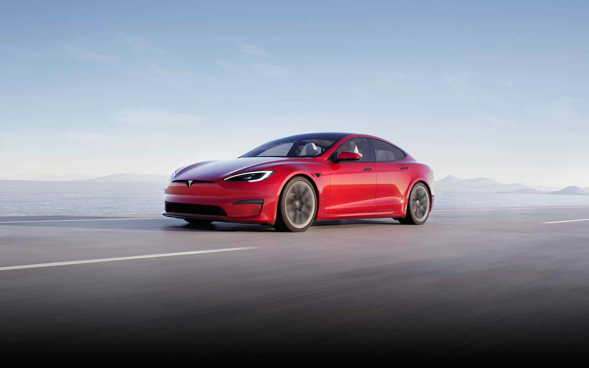 Tesla Model-S-Plaid rossa