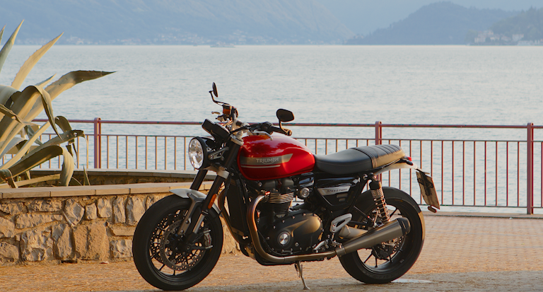 Triumph Speed Twin 1200