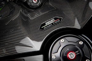 Ducati Streetfighter V4 Lamborghini Tappo serbatoio con targhetta numerata